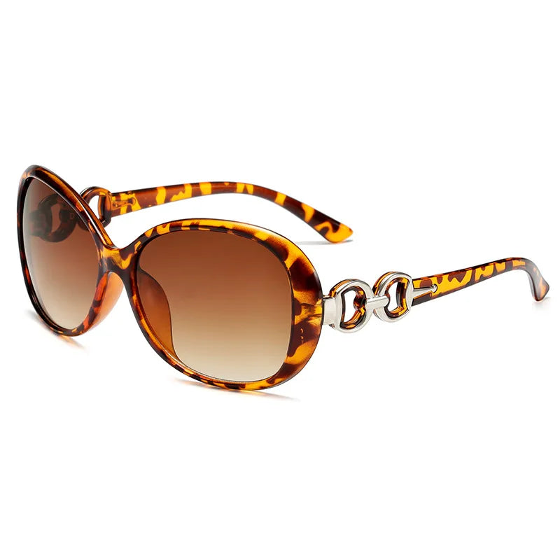 2024 Trendy and Fashionable Sunglasses Large Frame Retro Travel Sunglasses Women Sunglasses
