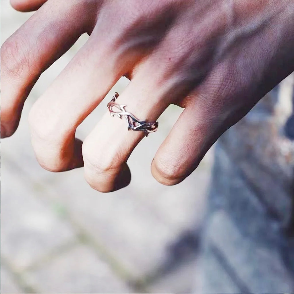 Maddox Ring