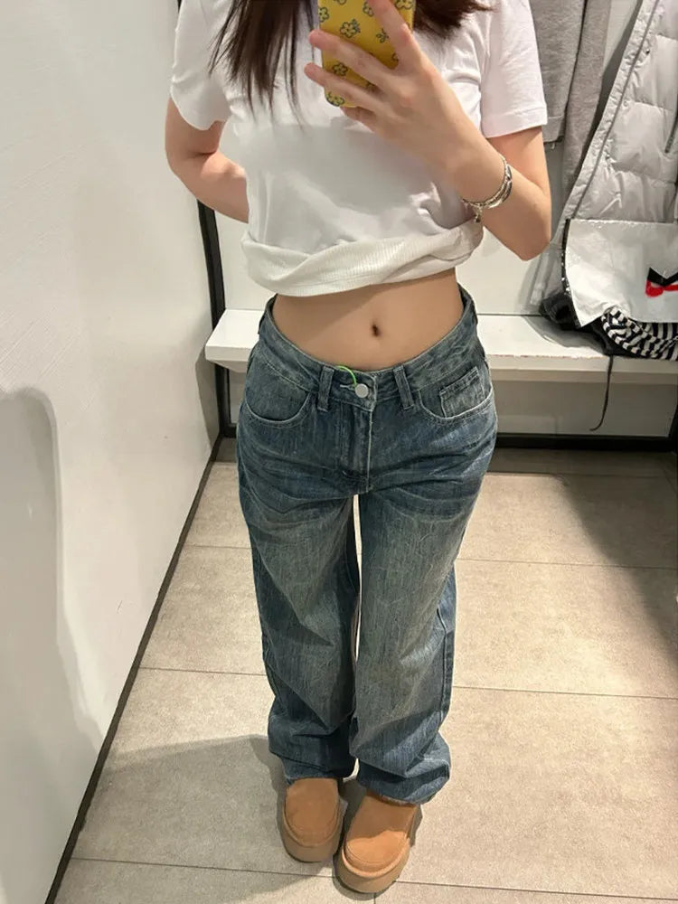 Women's Y2K Baggy Jeans Low Rise Wide Leg Denim Pants Vintage Washed Loose Trousers Streetwear with Unique Back Pocket Detail
