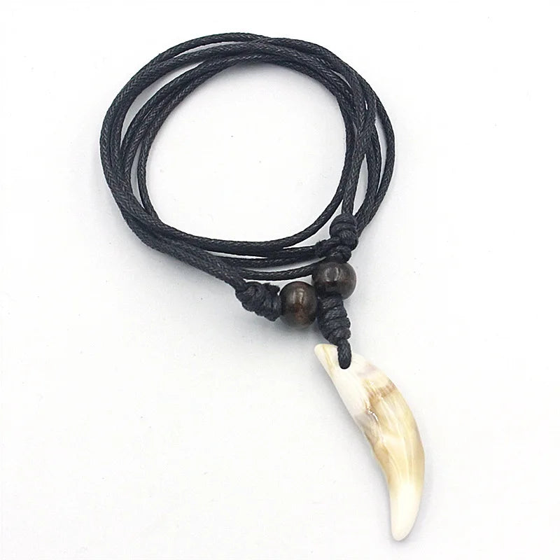 Men's Necklace Woman's Imitate Bone Pendant Tibetan Amulet Fangs Real Natural Vintage Tibet Wolf Tooth Charm White Brown Ecru
