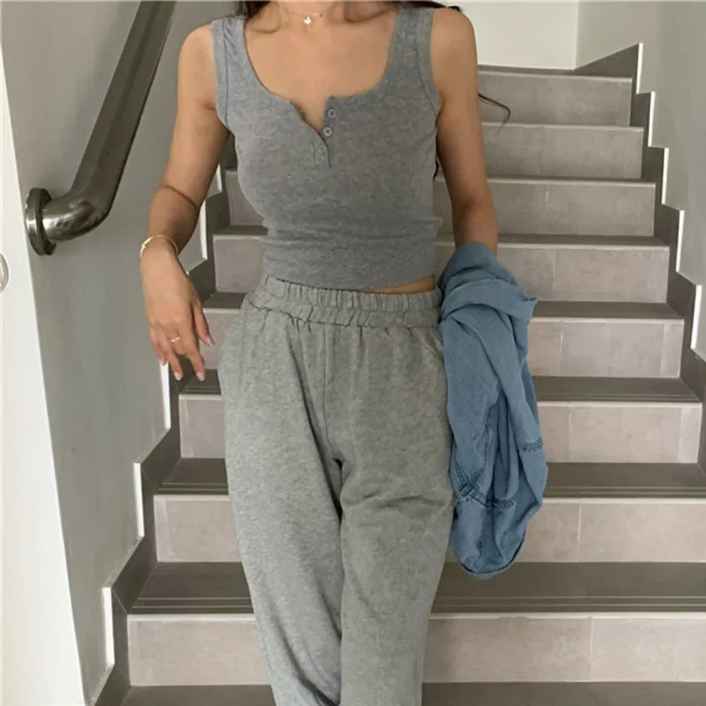 Trendy Ribbed Sleeveless Top